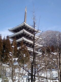 清大寺の五重塔（ks8823さん撮影、Wikimedia Commonsより）