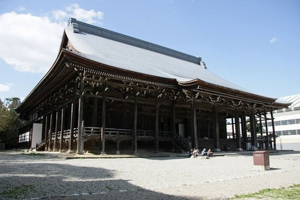 勝興寺本堂（小池 隆さん撮影、Wikimedia Commonsより）
