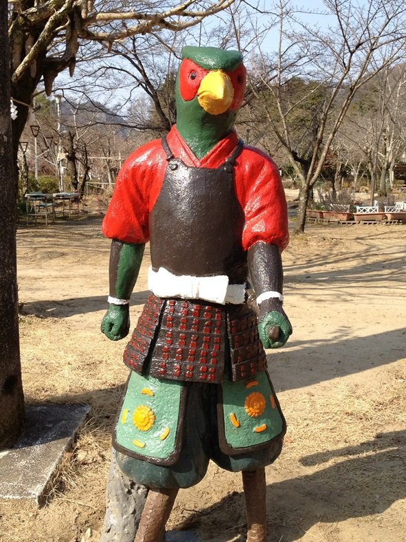桃太郎神社　キジの像（画像提供：犬山市観光協会）