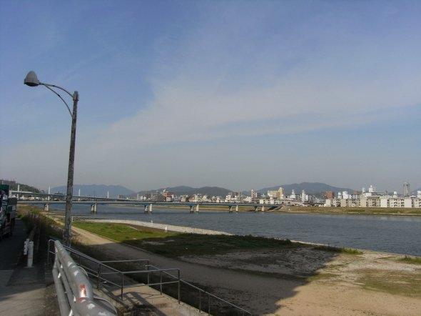 太田川放水路（Taisyoさん撮影、Wikipedia日本語版より）