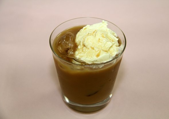マックスコーヒーで コーヒーフロート を作ると甘さが暴力と化してヤバいことが判明 全文表示 コラム Jタウンネット 茨城県