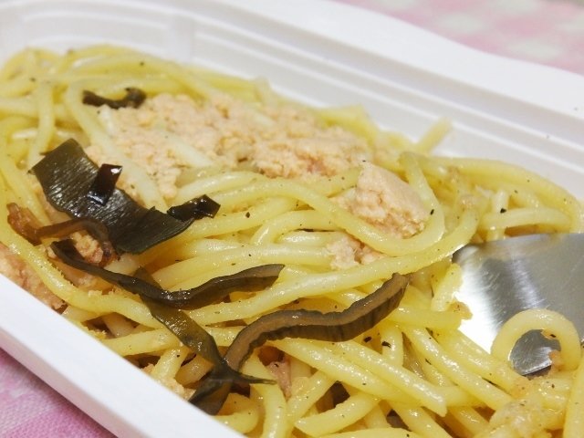 セコマの100円パスタに新商品 鮭が香る和風の一皿 今日もコンビニメシ セイコーマート編 グルメ Jタウンネット 愛知県