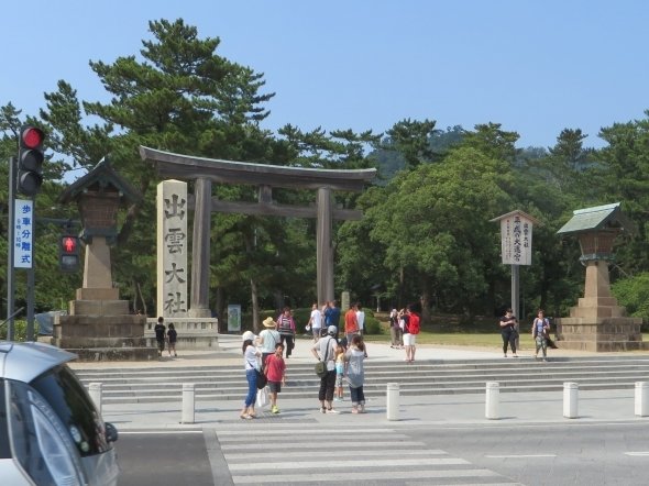 ポケモンgo歓迎の 鳥取砂丘 と 禁止の 出雲大社 対照的な2つの観光地を歩く 全文表示 コラム Jタウンネット 東京都