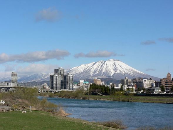 岩手山 早くも 初冠雪 画像ツイート続々と 全文表示 ニュース Jタウンネット 東京都