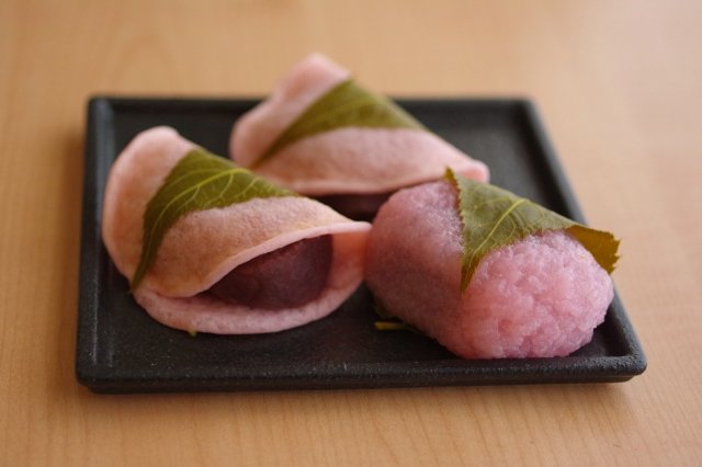 桜餅の葉っぱ どうする 全国和菓子協会の見解は 食べないで 全文表示 ニュース Jタウンネット 東京都